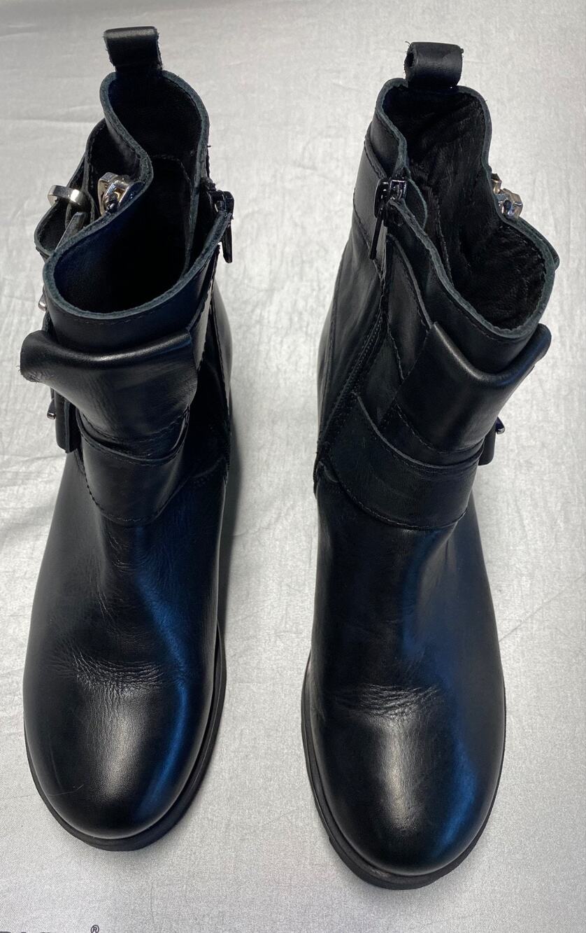 Steve Madden Black Leather Combat Moto Boots Women's Size 6.5 Buckle Zip